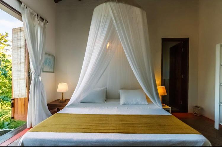 Espelho Bahia Blue House Bed & Breakfast Praia do Espelho Bagian luar foto